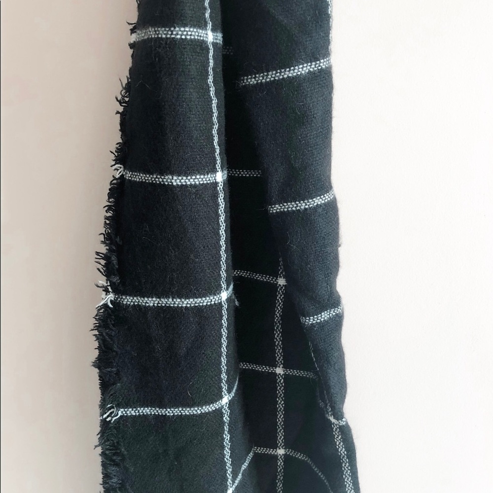 Scarf - Picture 2 of 2